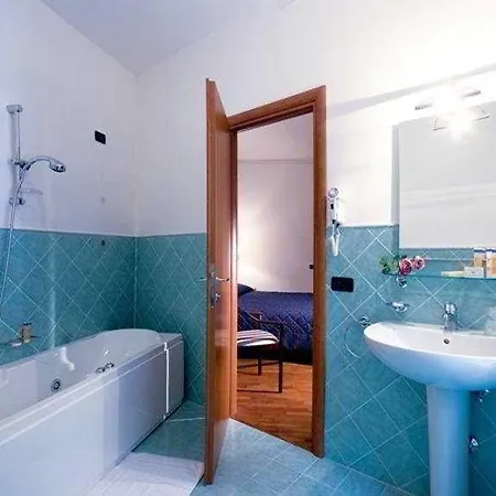Hotell Inn Rome Suites 2*