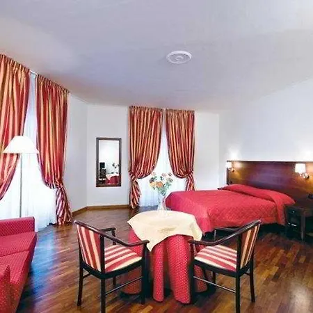Inn Rome Suites 2*